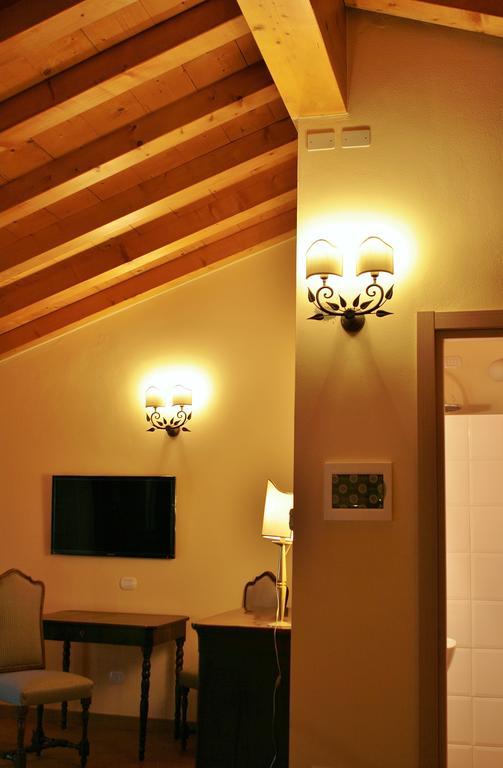 Agriturismo Cavrigo Lodi Phòng bức ảnh