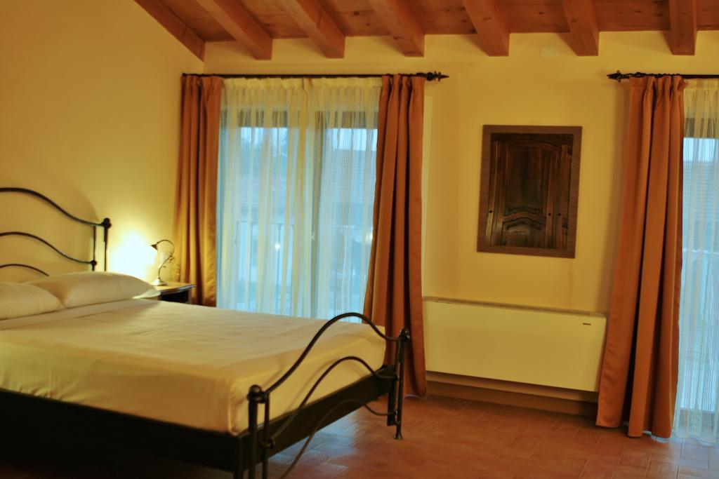 Agriturismo Cavrigo Lodi Phòng bức ảnh